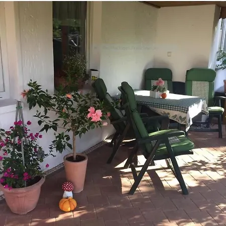 Gaestehaus Schatz In *